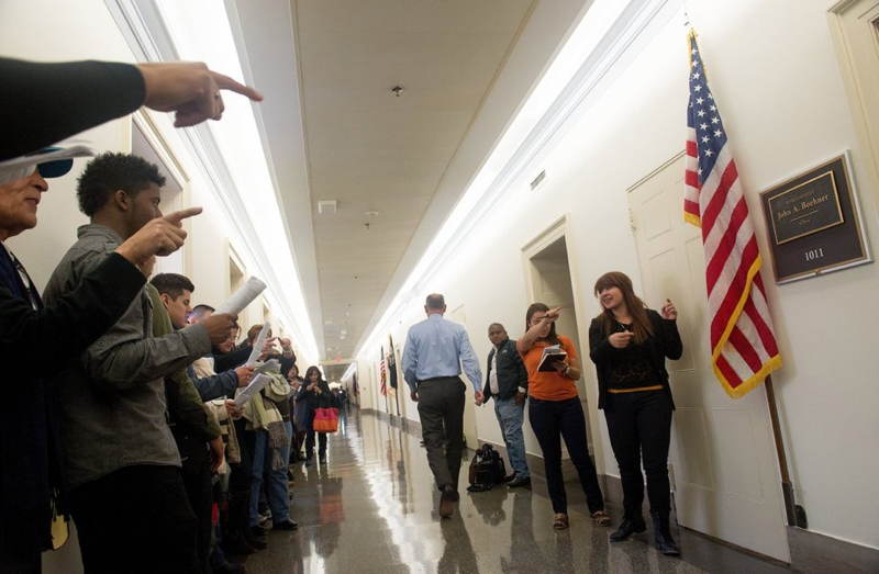 political-photos-boehner-protests